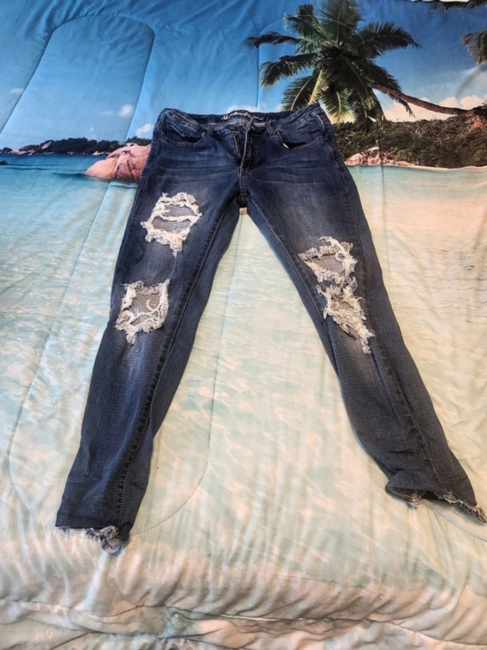 Machine Women’s Blue Skinny Stretch Distressed Jeans Size 30